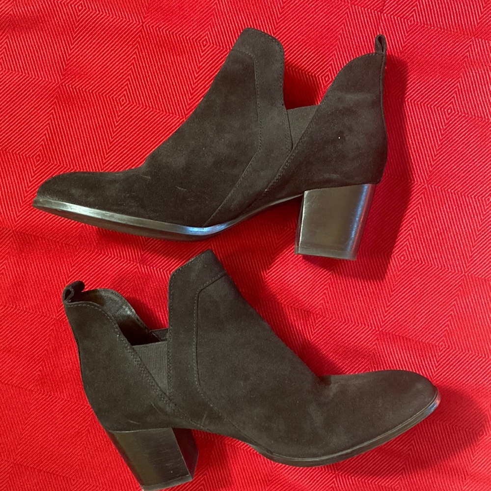 Mia black suede boots size 9
